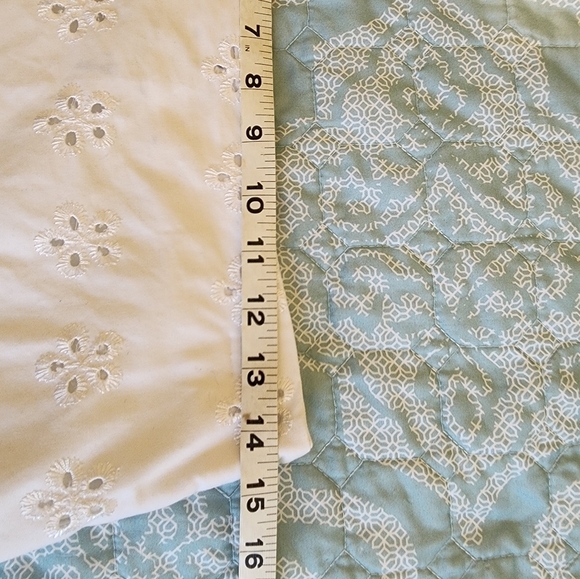 Express White Embroidered Floral Print Eyelet Fully Lined Skirt 5/6 - Picture 4 of 5